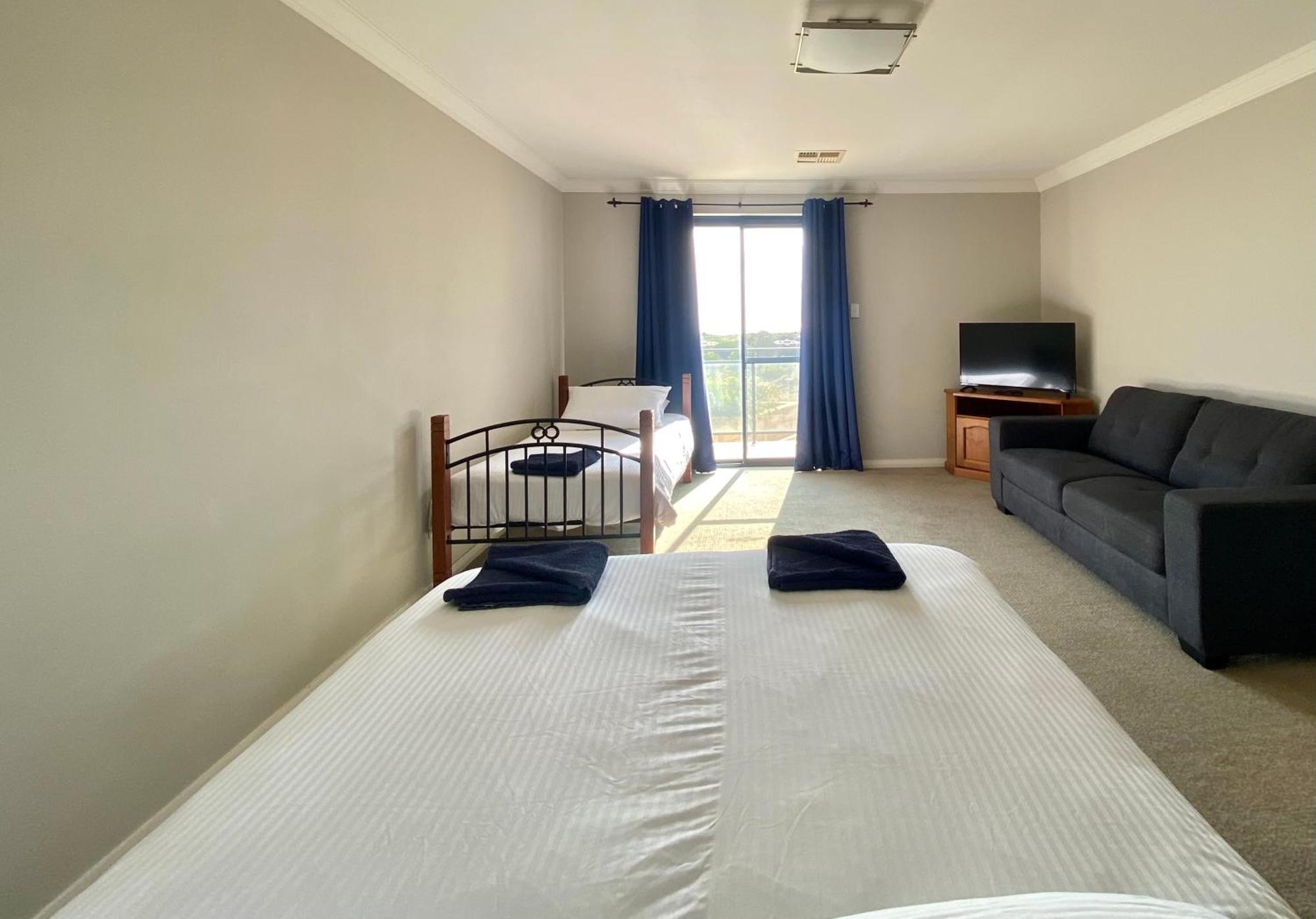 Port Denison Beach Resort المظهر الخارجي الصورة